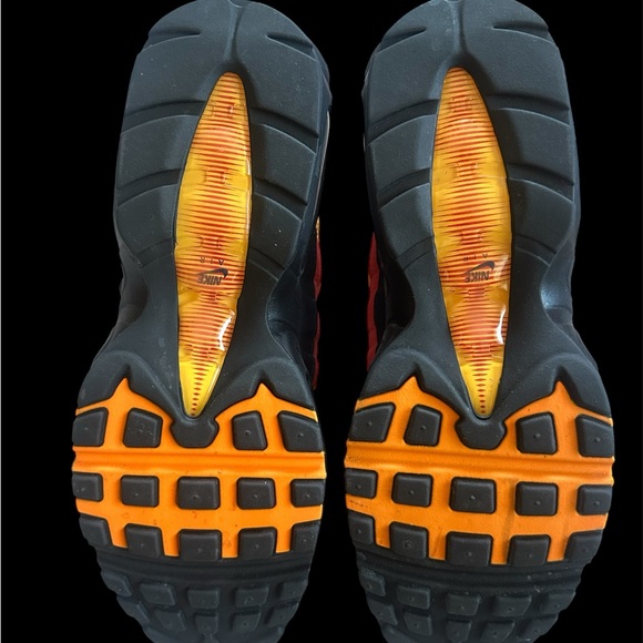 Nike Air Max 95 - Men’s 10.5 - Picture 4 of 5